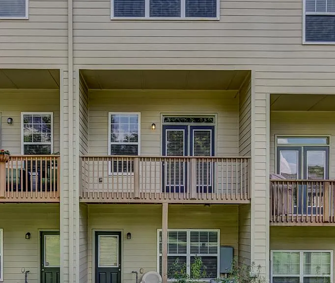 2027 Cobblestone Cir NE — Photo 34