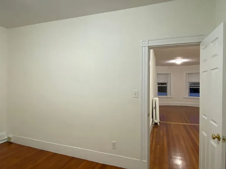 75 Brighton Ave #3C — Photo 32