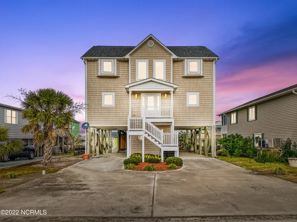 1044 1st Street, Surf City, NC 28445