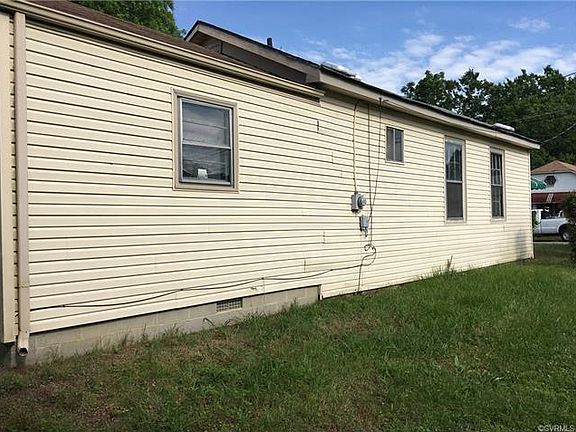 4th image of 413 Saint Mark St