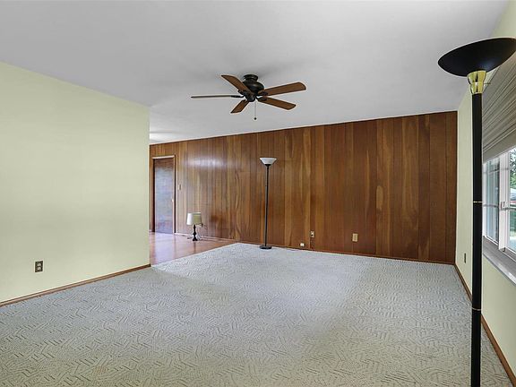 4th image of 748 Yale Ave