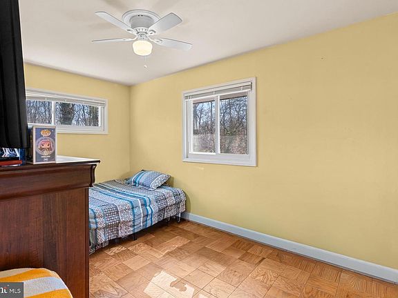 5th image of 13403 Harrison Ave