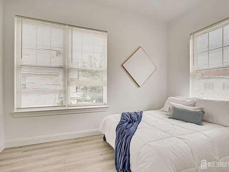 21 Station Pl — Photo 36