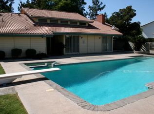 1585 Country Club Dr, Riverside, CA 92506