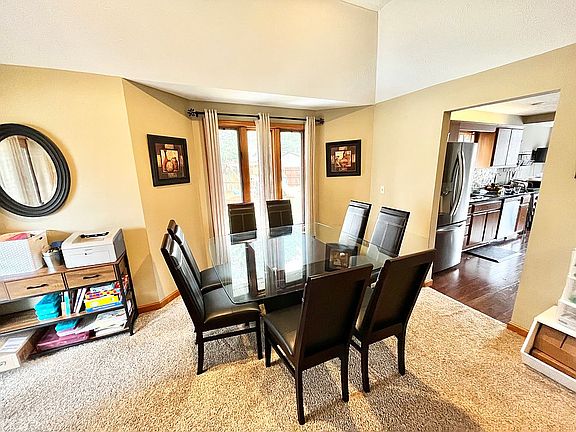 3rd image of 2857 Fox Hollow Ct