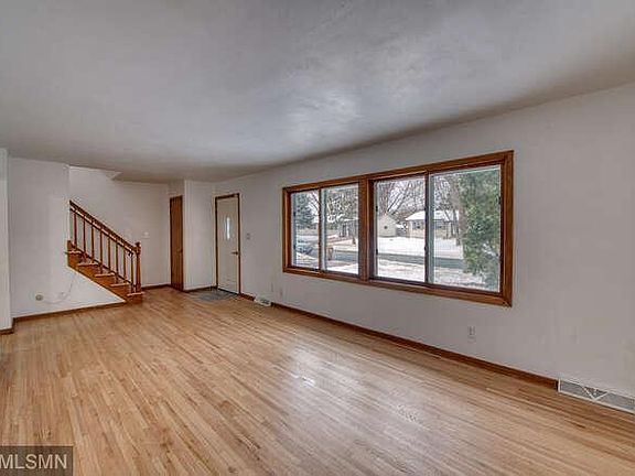 5th image of 2531 Mayfair Ave
