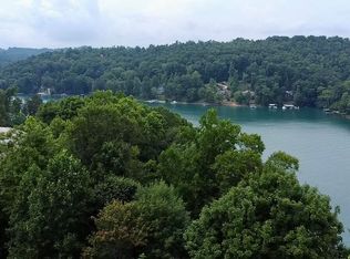 231 Suncrest Cv, La Follette, TN 37766