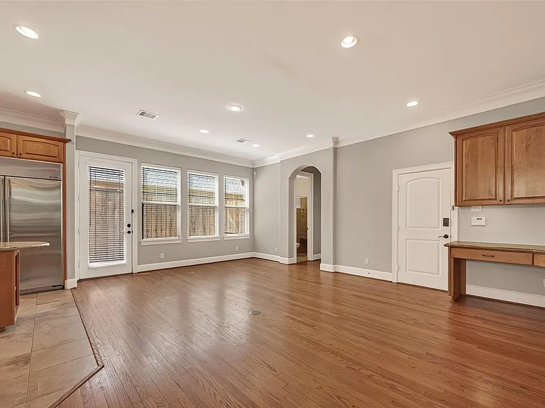 5319 Fayette St — Photo 11