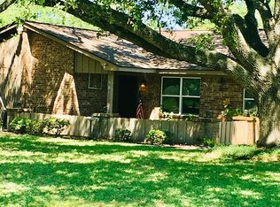 504 Berwick St, Victoria, TX 77904