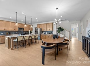 2962 Clyde Dr, Charlotte, NC 28208