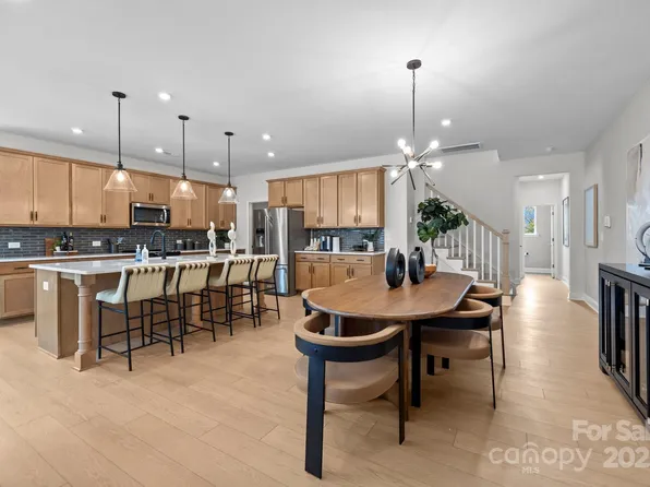 2962 Clyde Dr, Charlotte, NC 28208