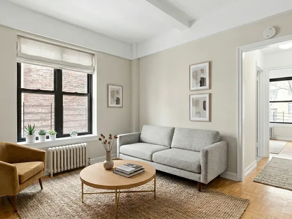 652 West 160th Street image 1 of 6