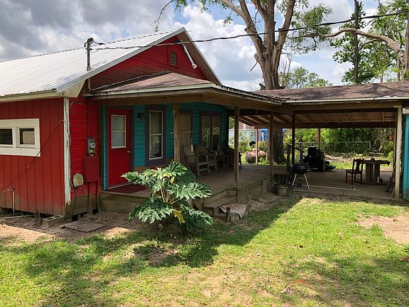 4th image of 7976 Johns Dr