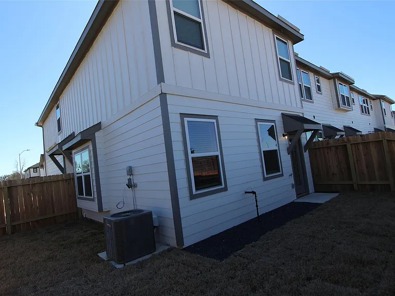 27802 Western Creek Ct — Photo 41