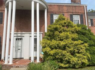 14 4th St #14, Stamford, CT 06905