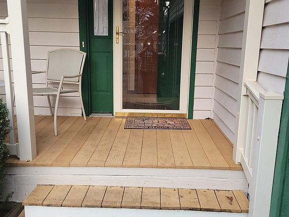 4th image of 743 Jefferson Dr