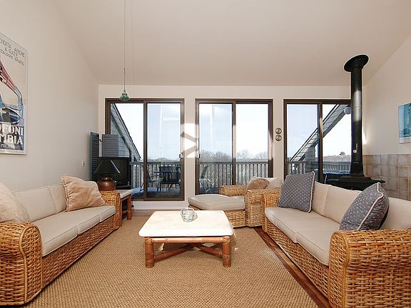 2nd image of 21 S Fulton St Unit 33