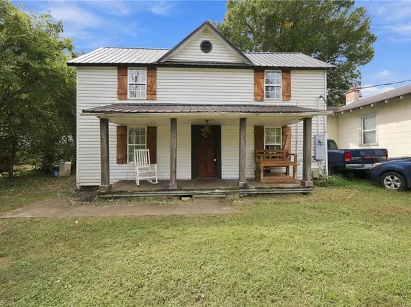716 E Joyner St, Gibsonville, NC 27249