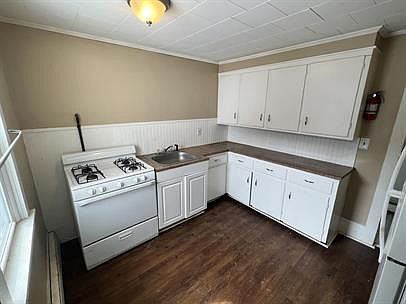 5th image of 215 West Ave #2