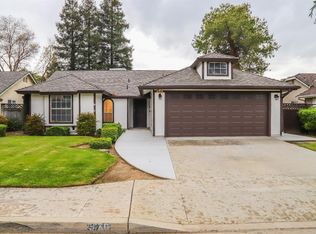 976 Fremont Ave, Clovis, CA 93612