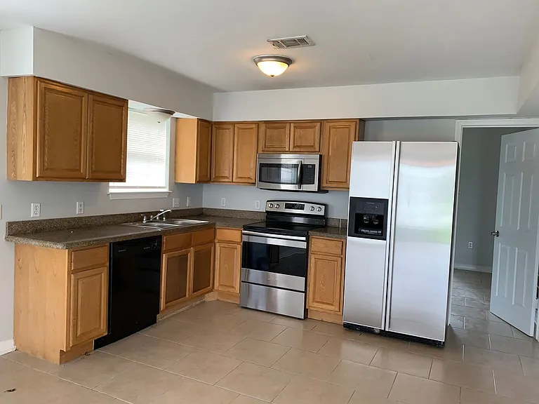 8532 Deerfield Dr #34 — Photo 4