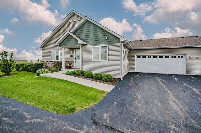 1st image of 2197 Waterbury Ln W #2197