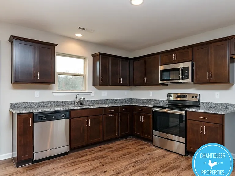 1423 Tamarino Dr — Photo 6