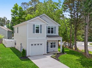 1804 Falls Landing Dr, Raleigh, NC 27614