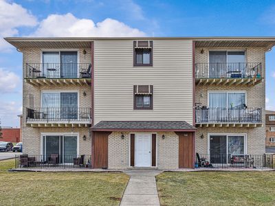 7329 W 85th Pl APT 2A, Bridgeview, IL, 60455
