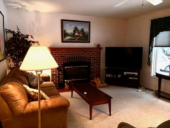 5th image of 17850 Pineview Dr