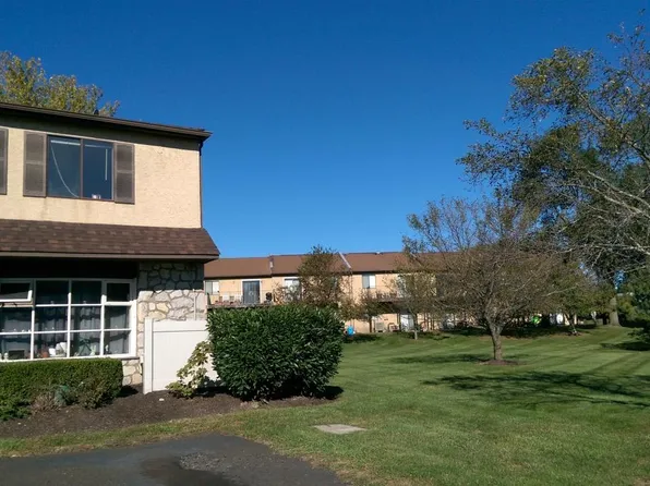 2001 Jason Dr #B, Huntingdon Valley, PA 19006