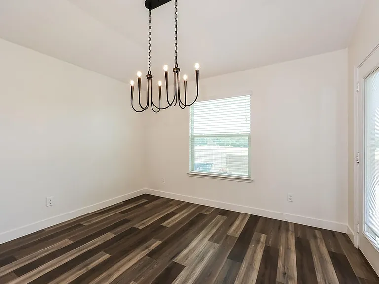 2800 Skinner Dr — Photo 10