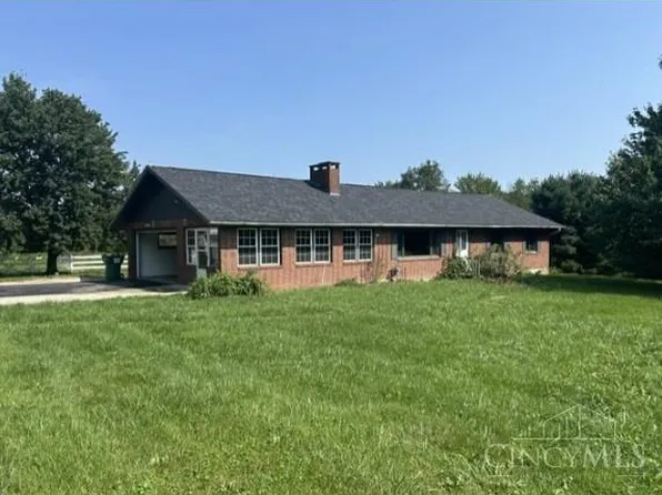 821 E Center St, Blanchester, OH 45107