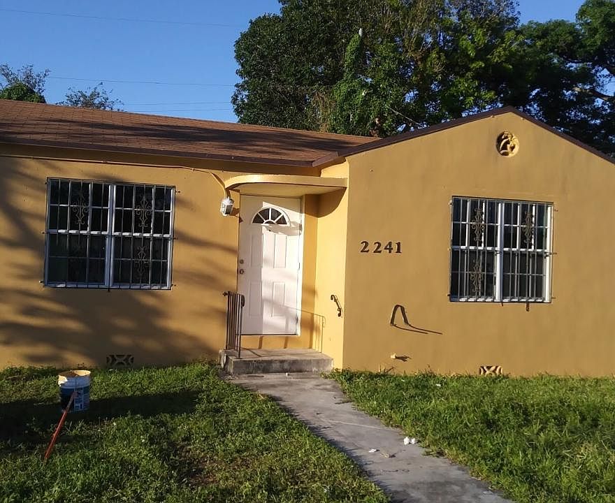 1st image of 2241 NW 81st Ter