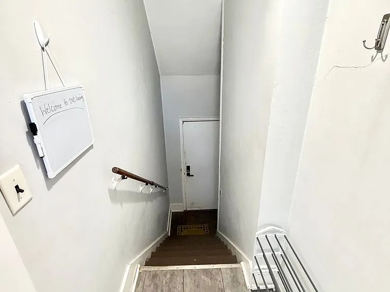 308 N 11th St — Photo 9