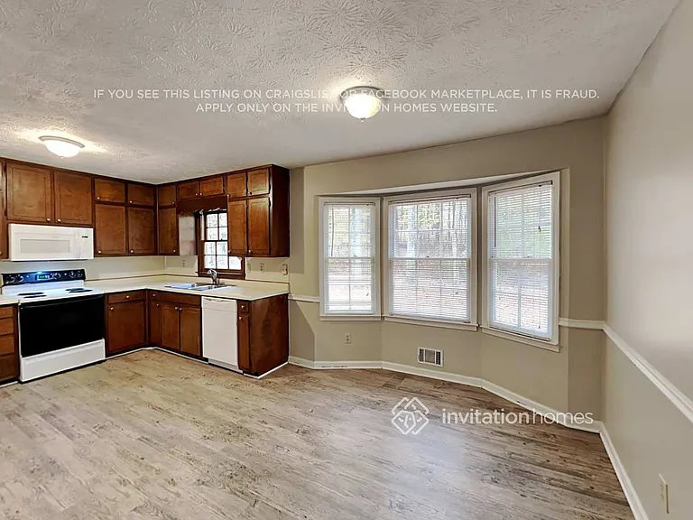 2182 Ivy Crest Dr — Photo 9