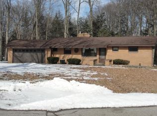 401 Breck Dr, Caro, MI 48723