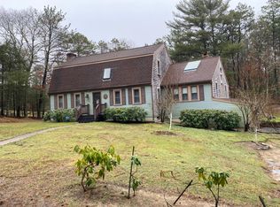 98 Cape Dr, Mashpee, MA 02649