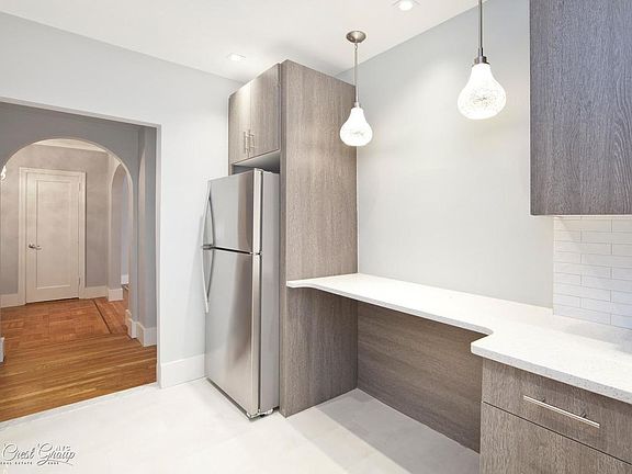 2nd image of 4308 41st St APT 2D