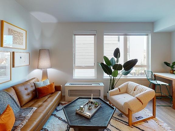 Modera River Trail is bringing an inspired take on upscale living to the city of Redmond. Make your pick today from our collection of studio, one-, and two-bedroom layouts with lofts and townhomes available.