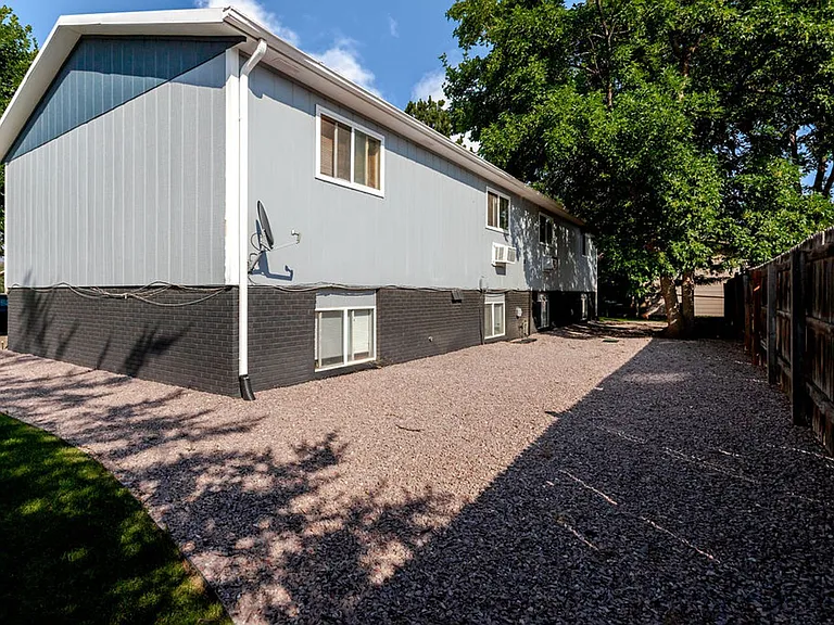 2925 Somerville Dr #1 — Photo 17