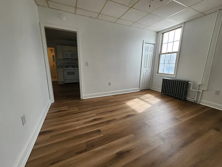 74 W 7th St #2 — Photo 8