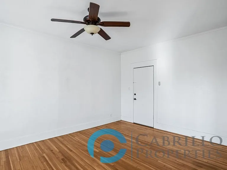 Casa Blanca Apartments — Photo 22