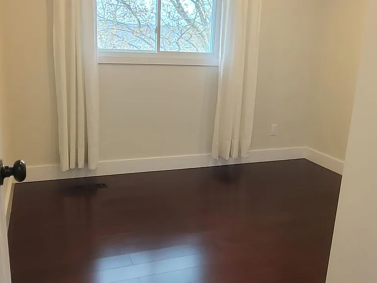 3 Shakespeare Dr — Photo 8
