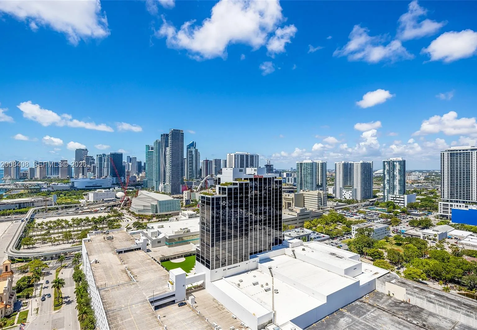 Opera Tower Condo — Photo 4