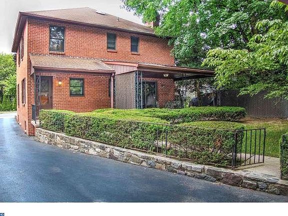3rd image of 1417 Lawndale Ave