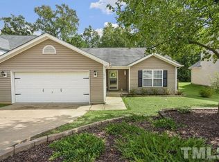 1517 Dexter Ridge Dr, Holly Springs, NC 27540