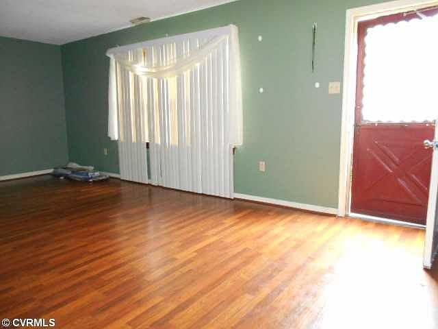 1st image of 414 Acreview Dr
