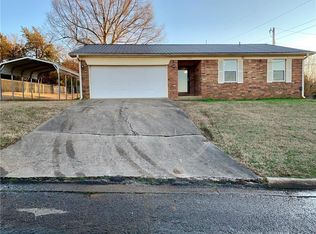 312 Grove Ave, Poteau, OK 74953
