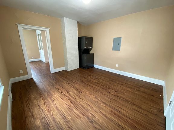 2nd image of 749 Sidney St #A